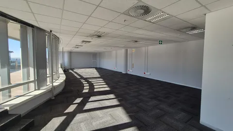102 Rivonia Road, Sandton has an Office Space Available To Let on the 8th Floor (10)